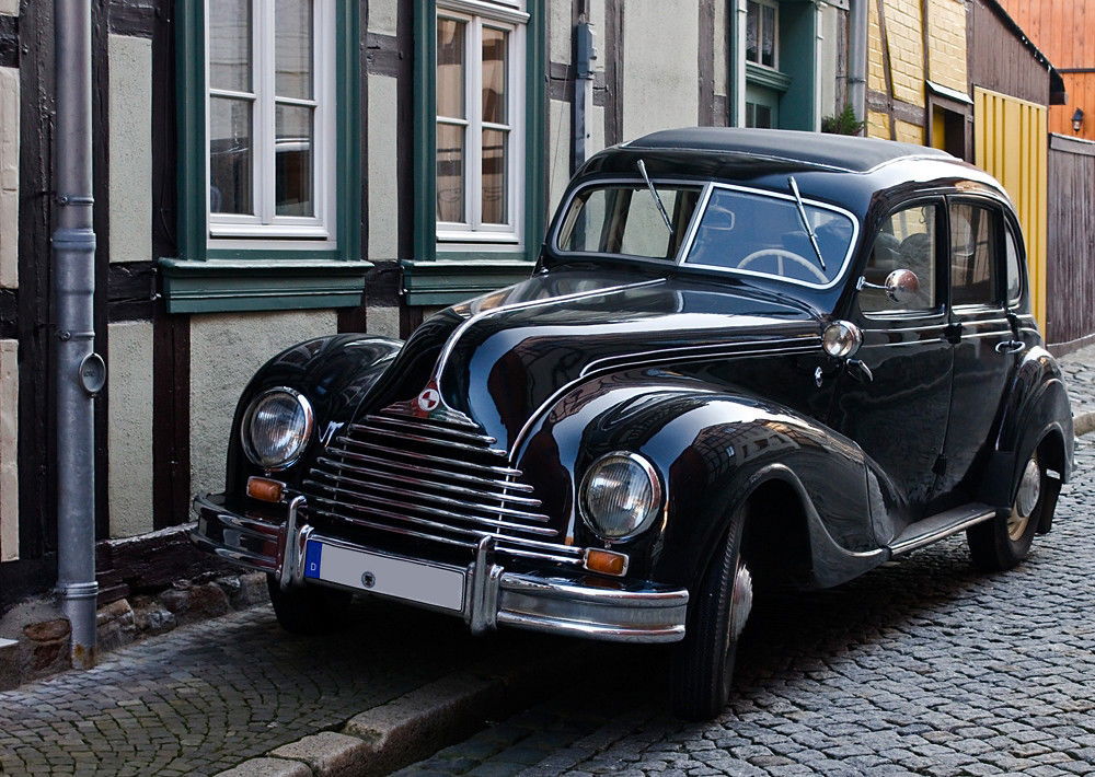 7 Stupidly Big Cars That Are Fun To Drive