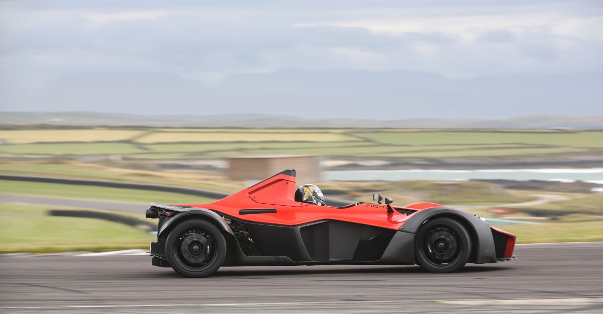 Top 7 Fastest Accelerating British Cars