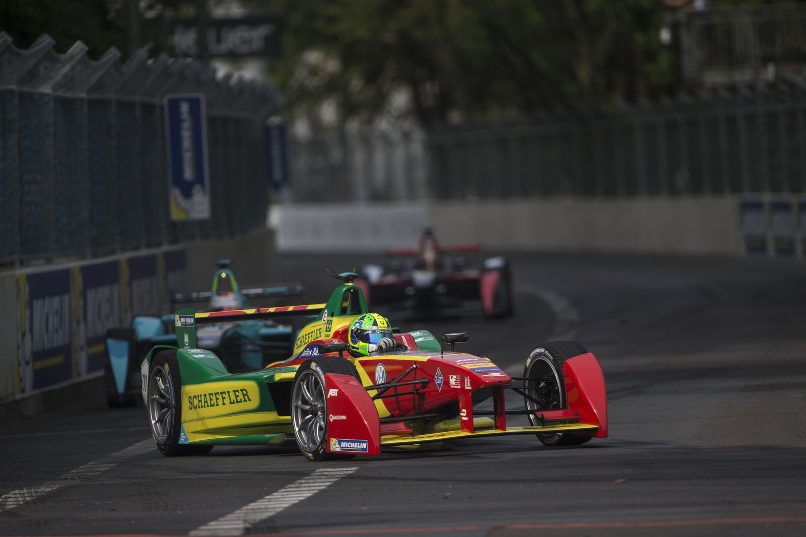 Here’s How Formula 1 Cars Compare To Electric Formula E Racers