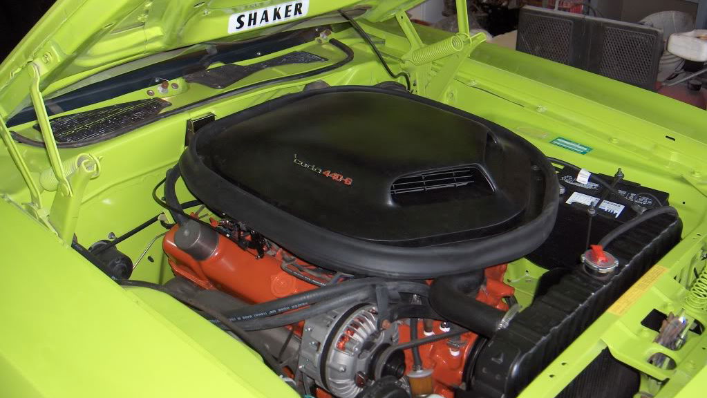 What Is A Shaker Hood, And How Do They Work?