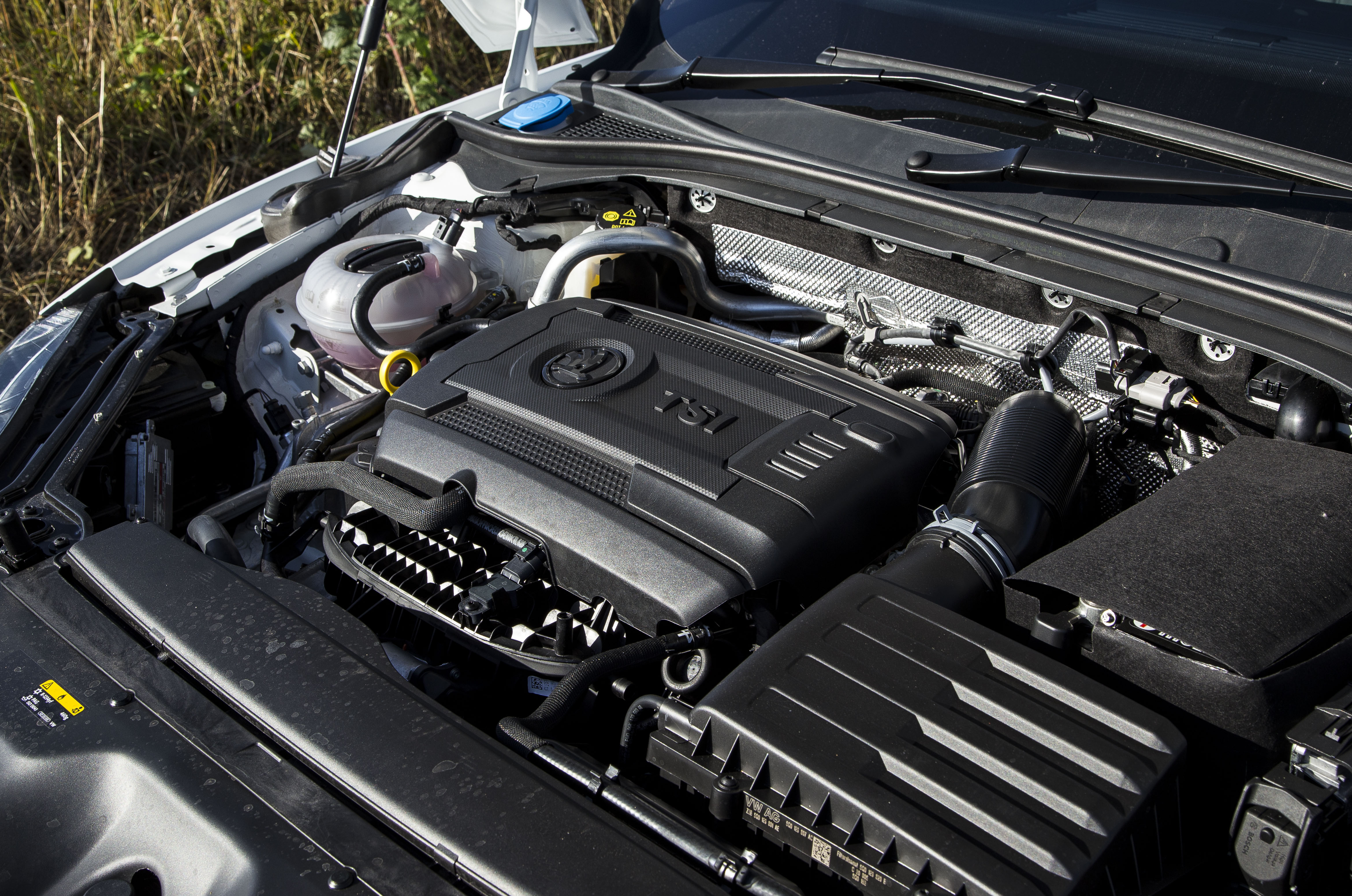 Transverse vs Longitudinal Engines: Which Is Better?