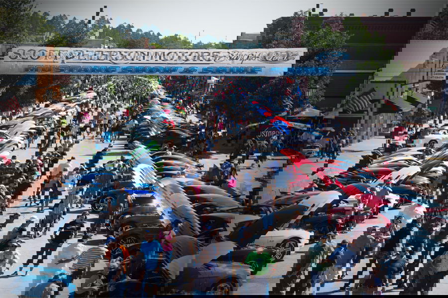 I Survived A Massive Mustang Gathering - Here’s What I Learned