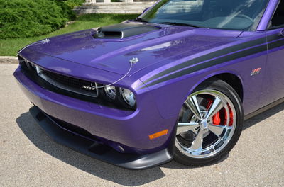 Dodge resurrected the shaker hood through its 2014 Challenger