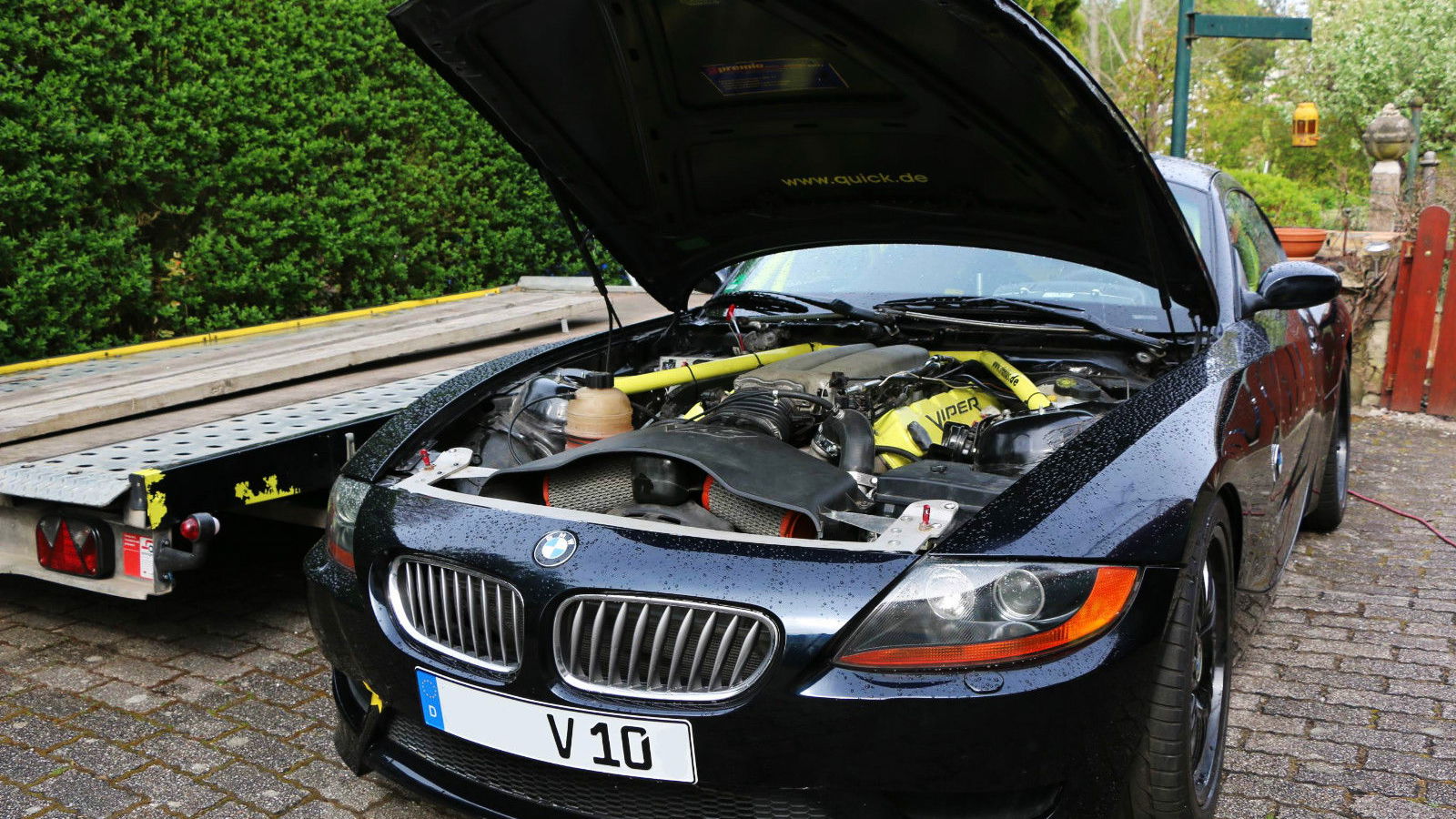 Stop What You're Doing: Someone Has Put An 8.3-Litre Viper V10 In A BMW Z4