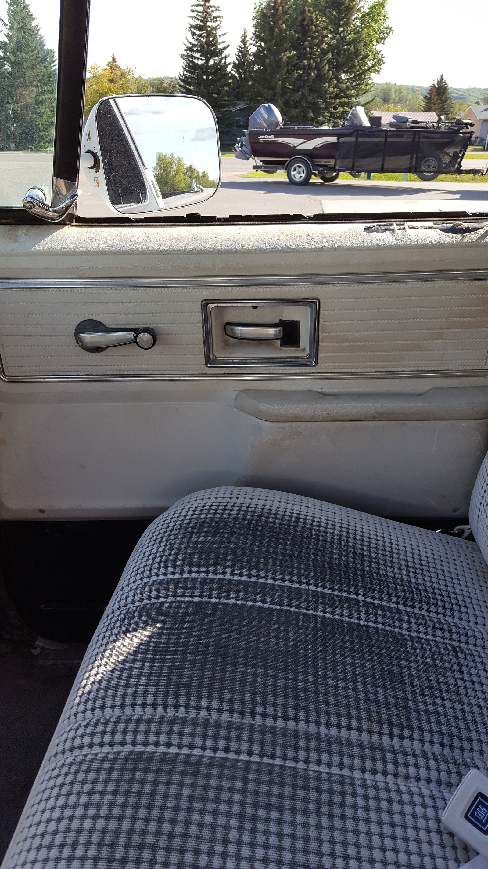 Comparison Test: 1980 Chevrolet C10 vs. 1981 Datsun 720D