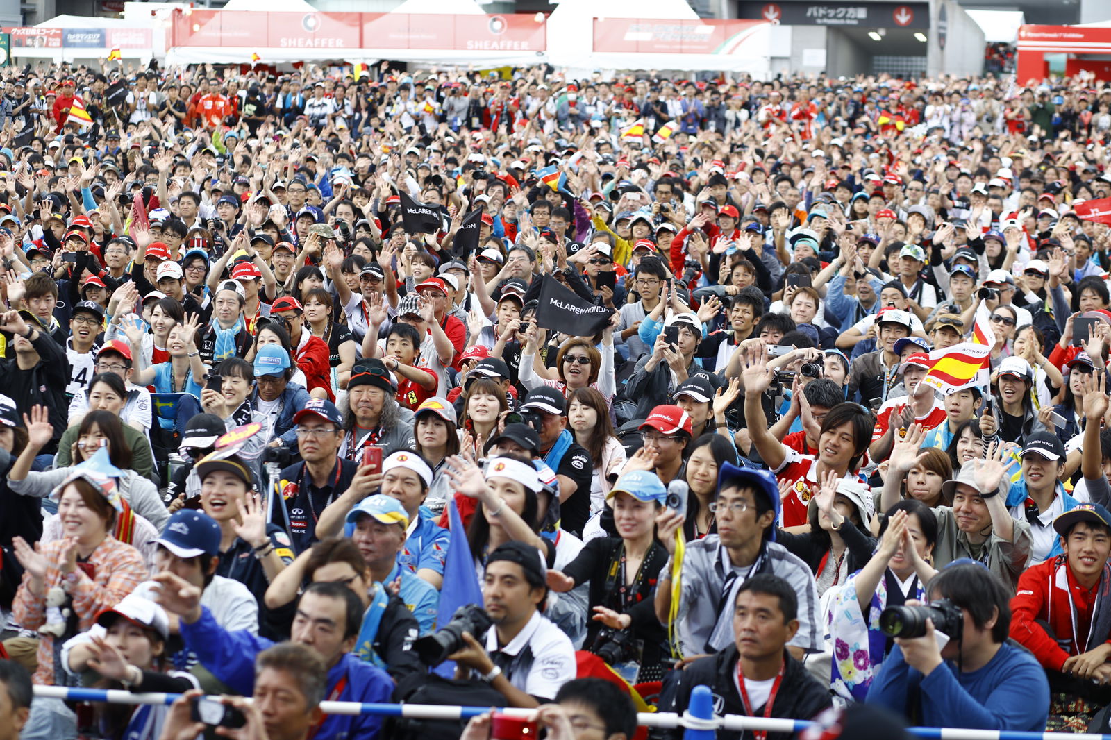 Why Japanese Formula 1 Fans Are The Best In The World