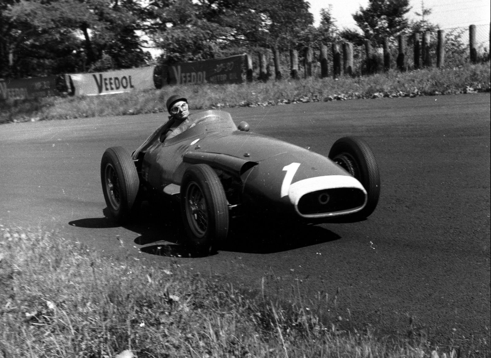 10 Of The Strangest Motorsport Rules