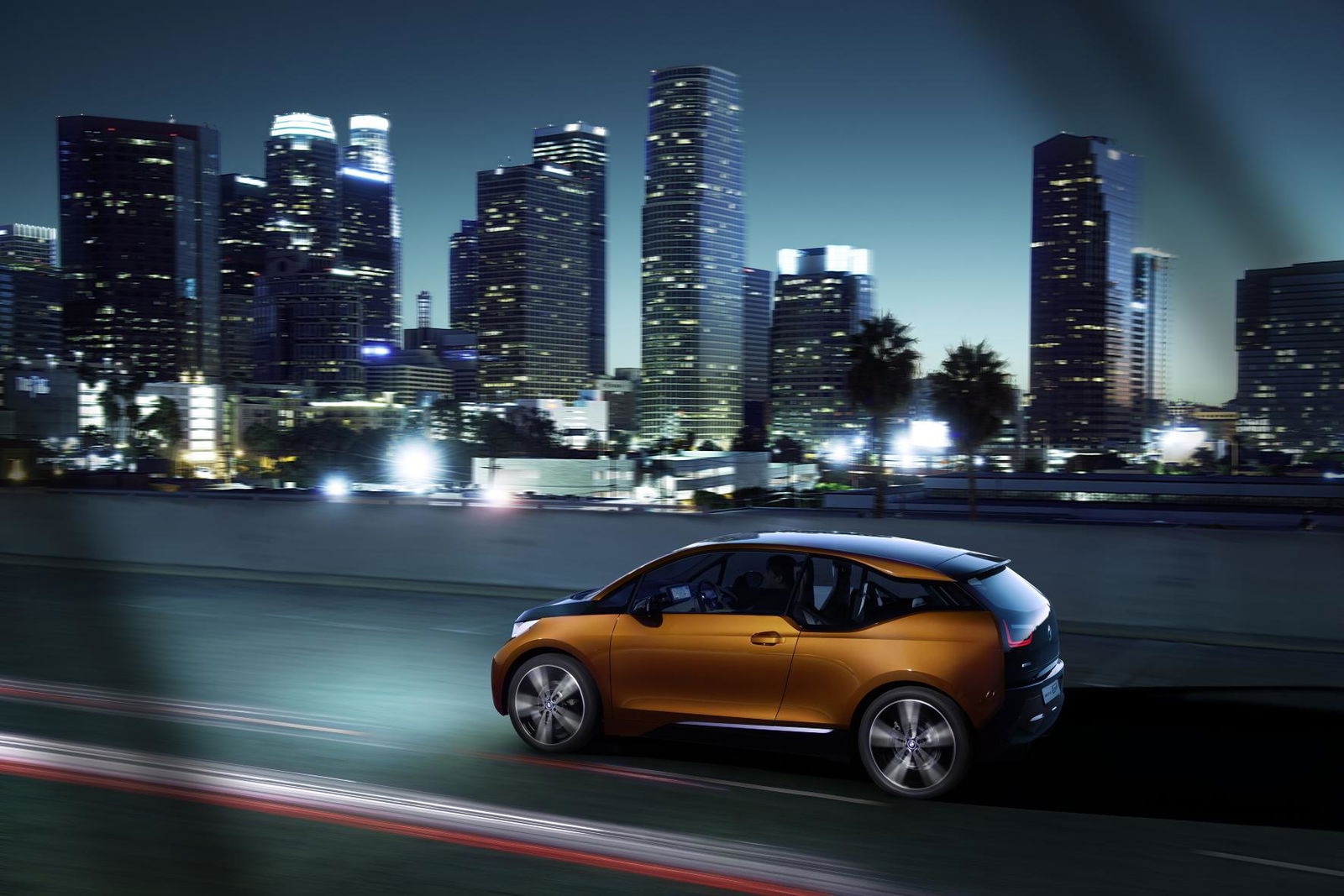 US Lawmakers To Force Quiet EVs To Make Noises