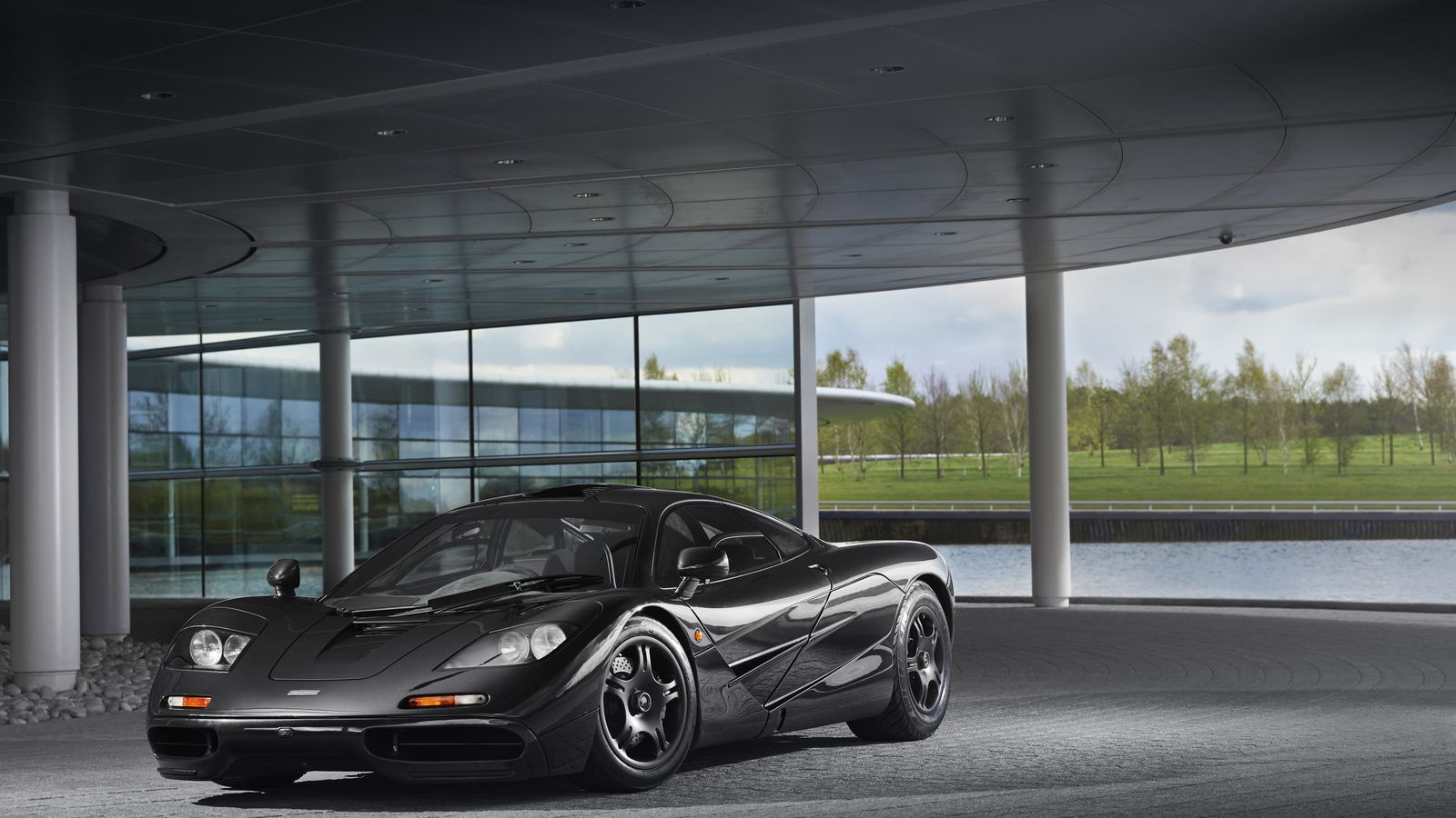 A New Three-Seat McLaren Is Finally Happening, But It's Not Quite What You'd Expect