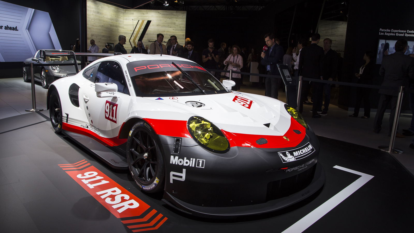 6 Things I Found Out About The Mid-Engined Porsche 911 RSR