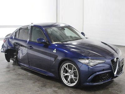 Heavily Crash-Damaged Alfa Giulia QV Being Sold For Ambitious Figure