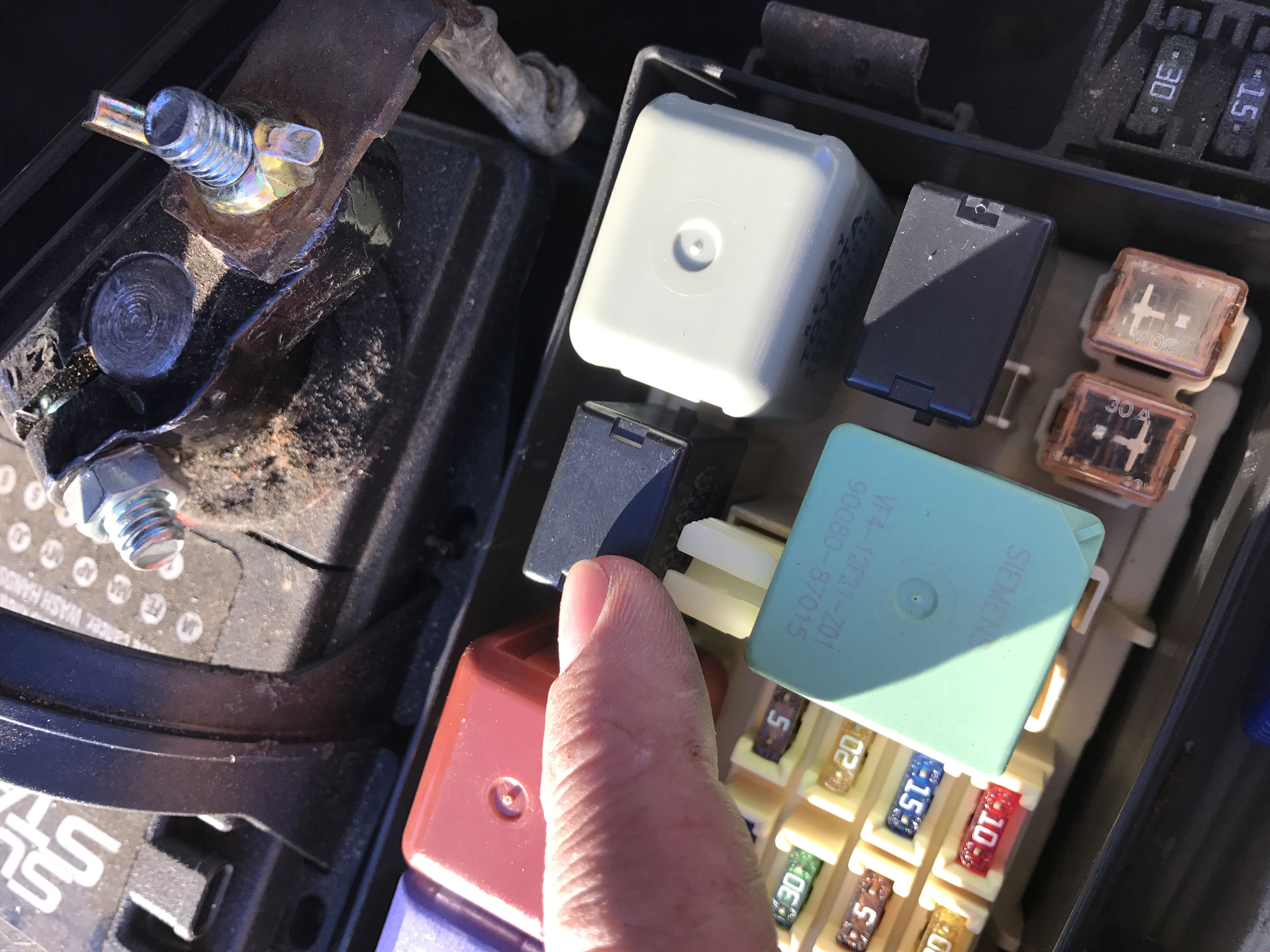 How to make a cheap DIY anti-theft device.