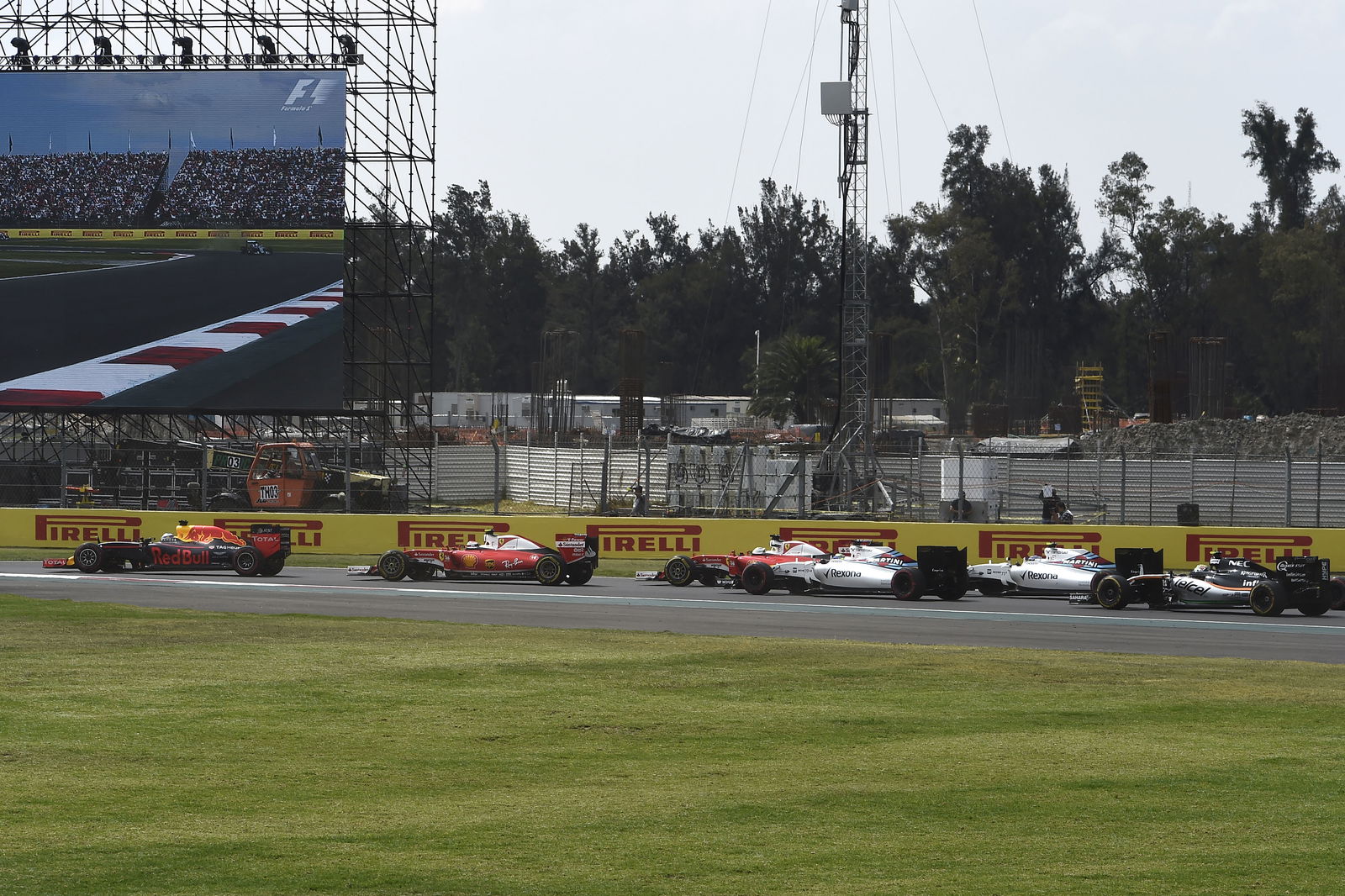 8 Reasons To Watch Formula 1 In 2017