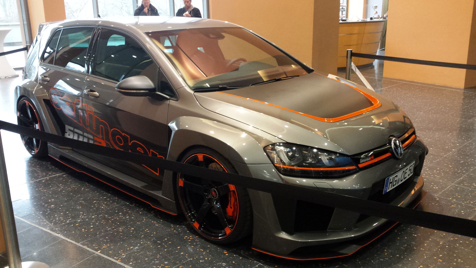 A Golf 500R right next to the entry...