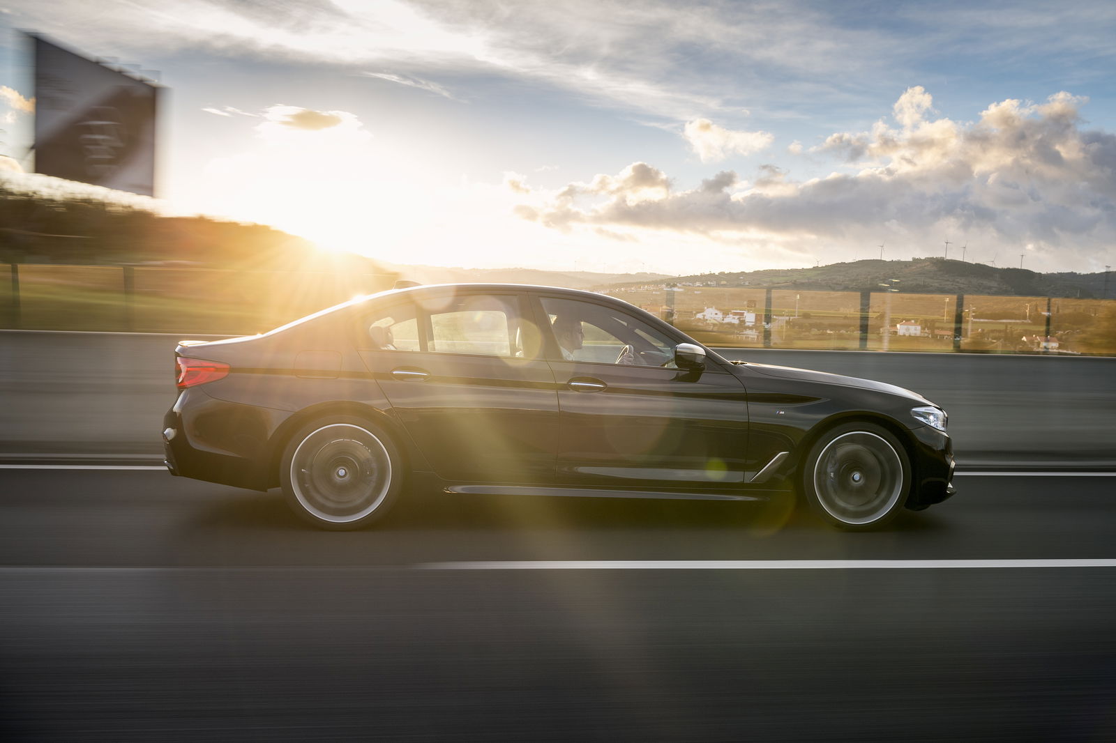 The BMW M550i Is Here And It's Faster Than The Old M5
