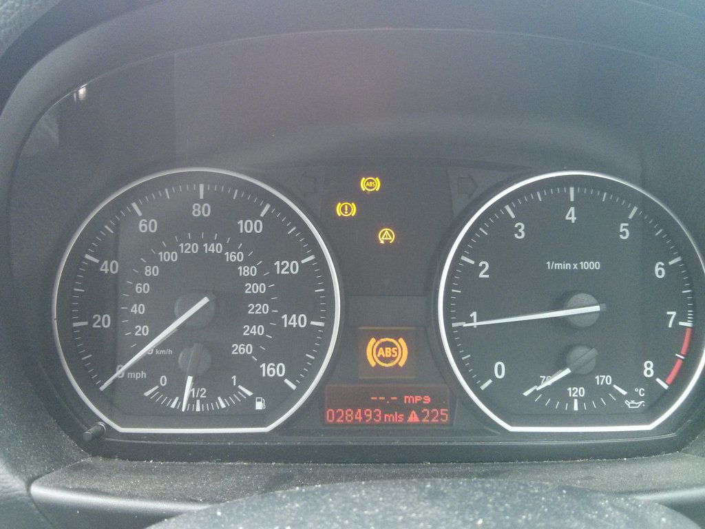 A Guide To Warning Lights And What They Mean