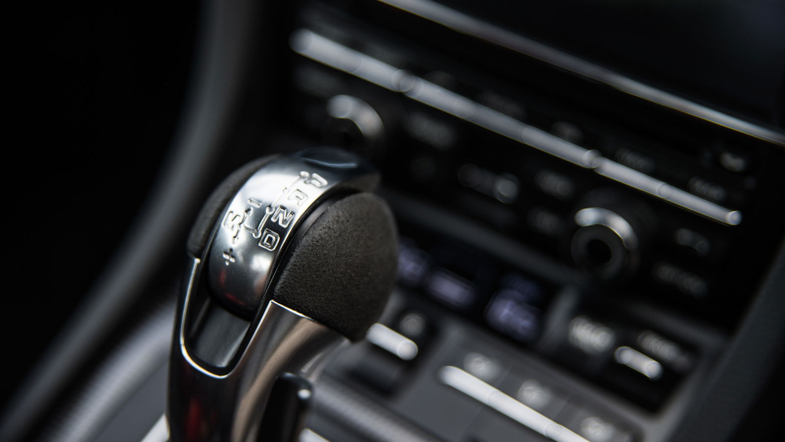 The Best Thing About The Porsche 911 GT3 RS Is Its Shifter