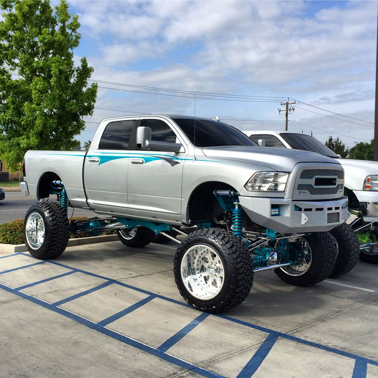 Free Reign: Should People Be Able To Modify Their Cars However They Want? #blogpost