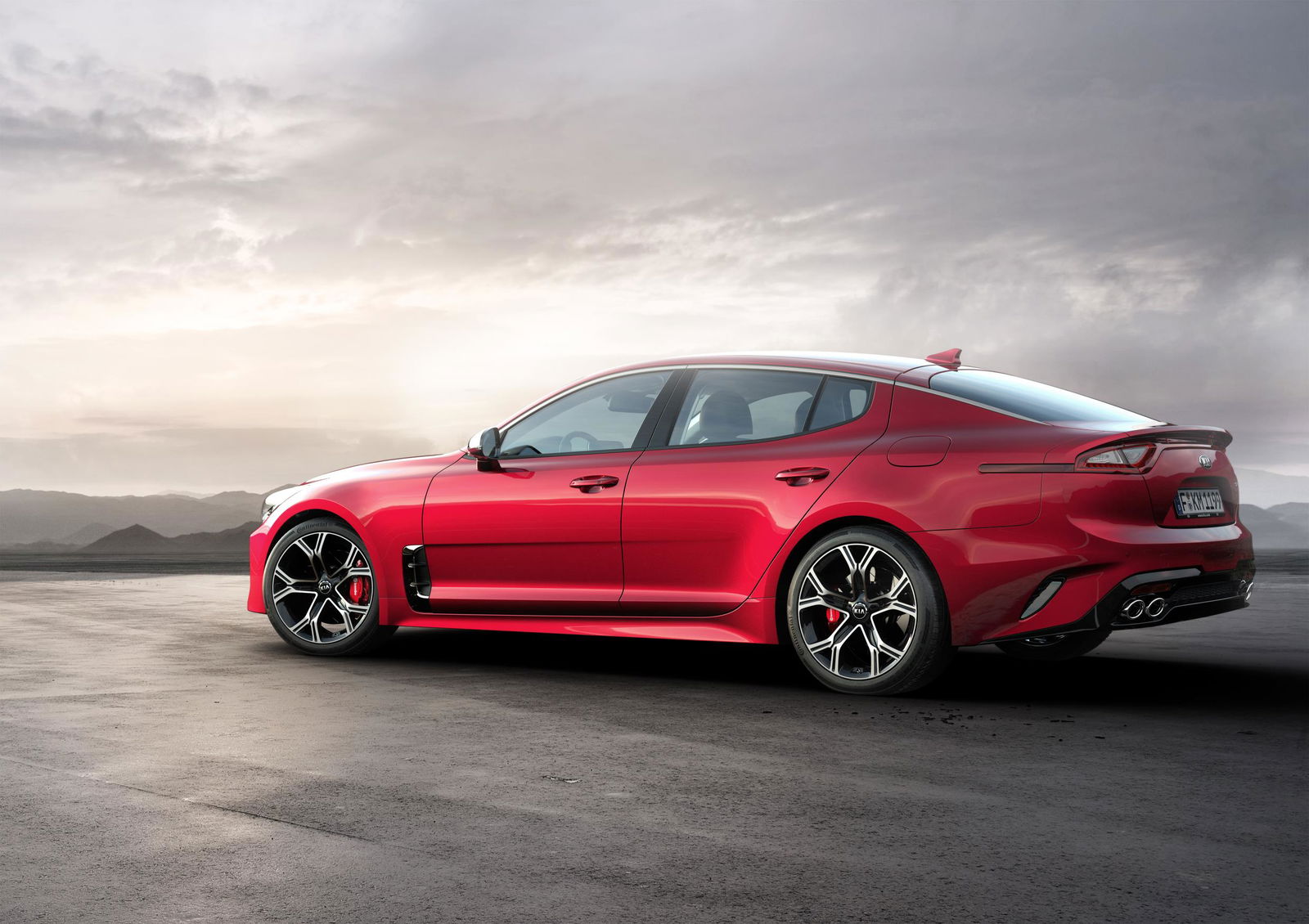 The Kia Stinger GT Is A 360bhp, RWD Sports Saloon