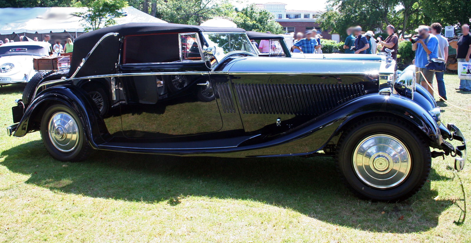 A Look Back At The World's Finest Motor Car: The Rolls-Royce Phantom