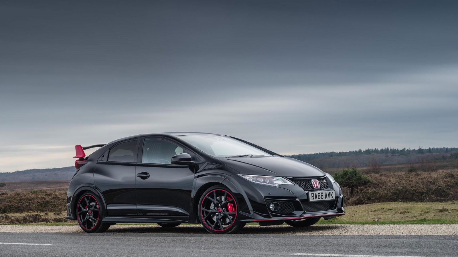 The Honda Civic Type R Black Edition Is A Limited-Run Swansong