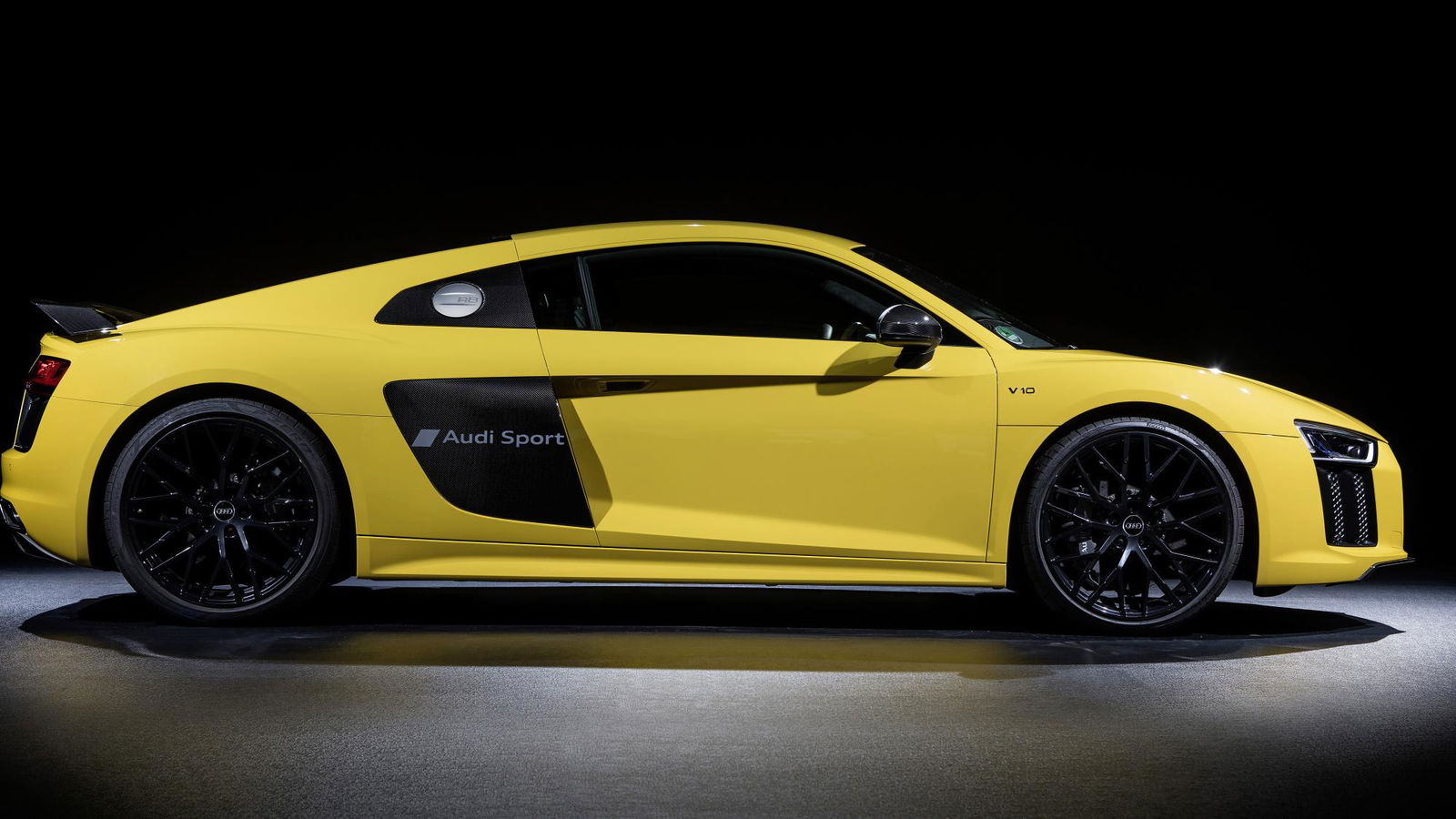 Audi Will Let You Factory-Order A Message Of Your Choice On The Side Of Your New R8