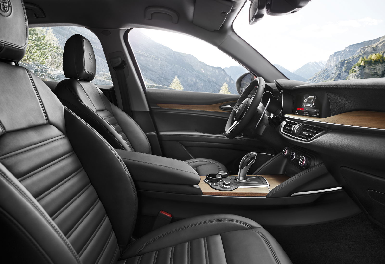 Even The 'Normal' Alfa Romeo Stelvio Looks Hot