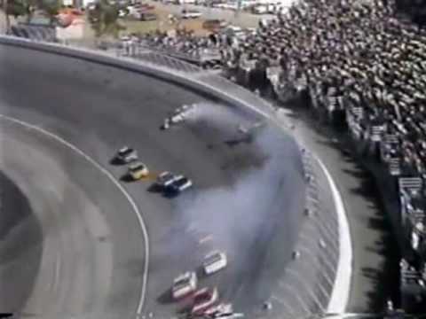 Classic Motorsport: The 1992 Hooters 500 - The Perfect Race #BlogPost