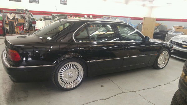 This BMW E38 7-Series Costs $1.5 Million, Because Tupac Was Shot In It