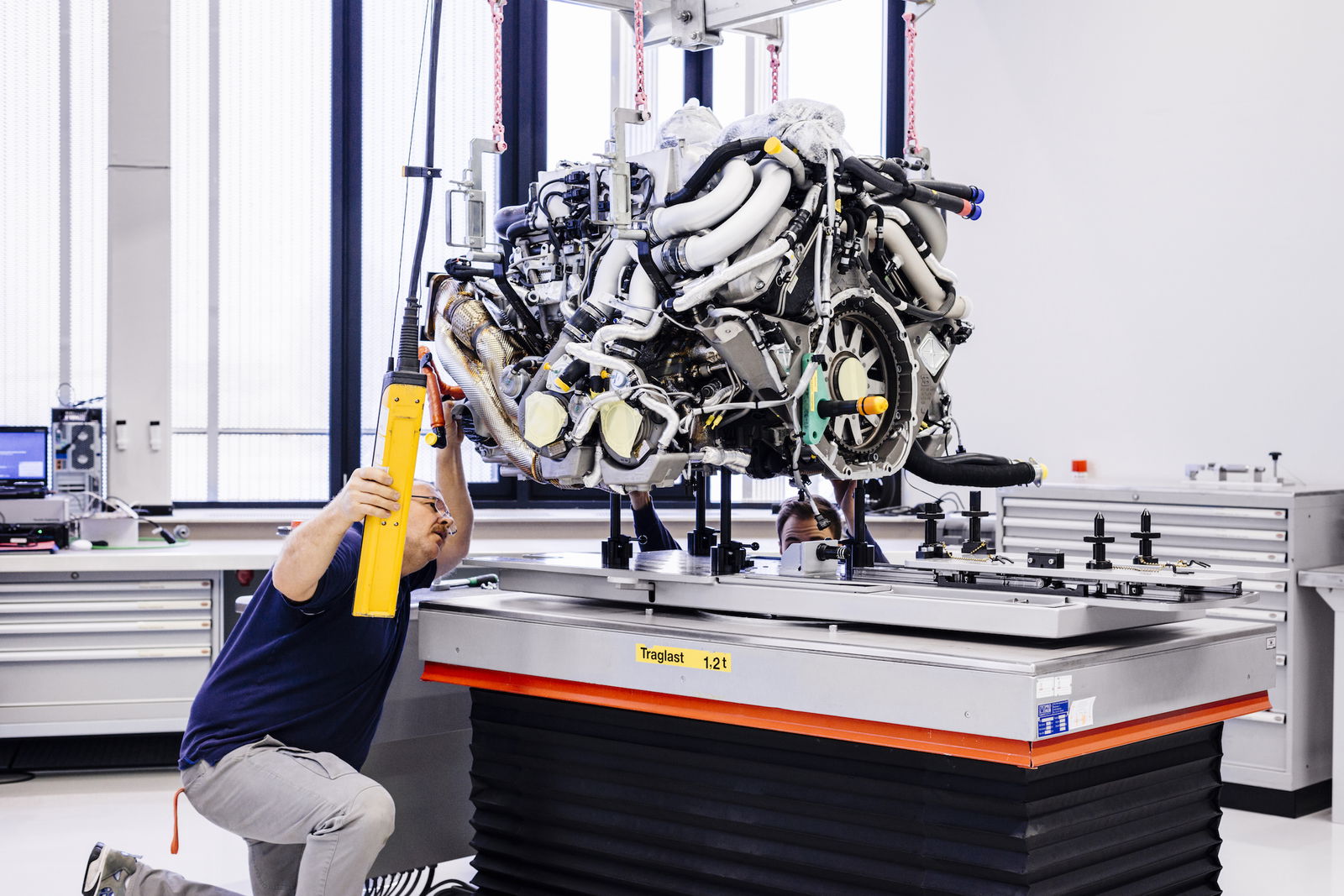 8 Fascinating Facts About The Bugatti Chiron's Production