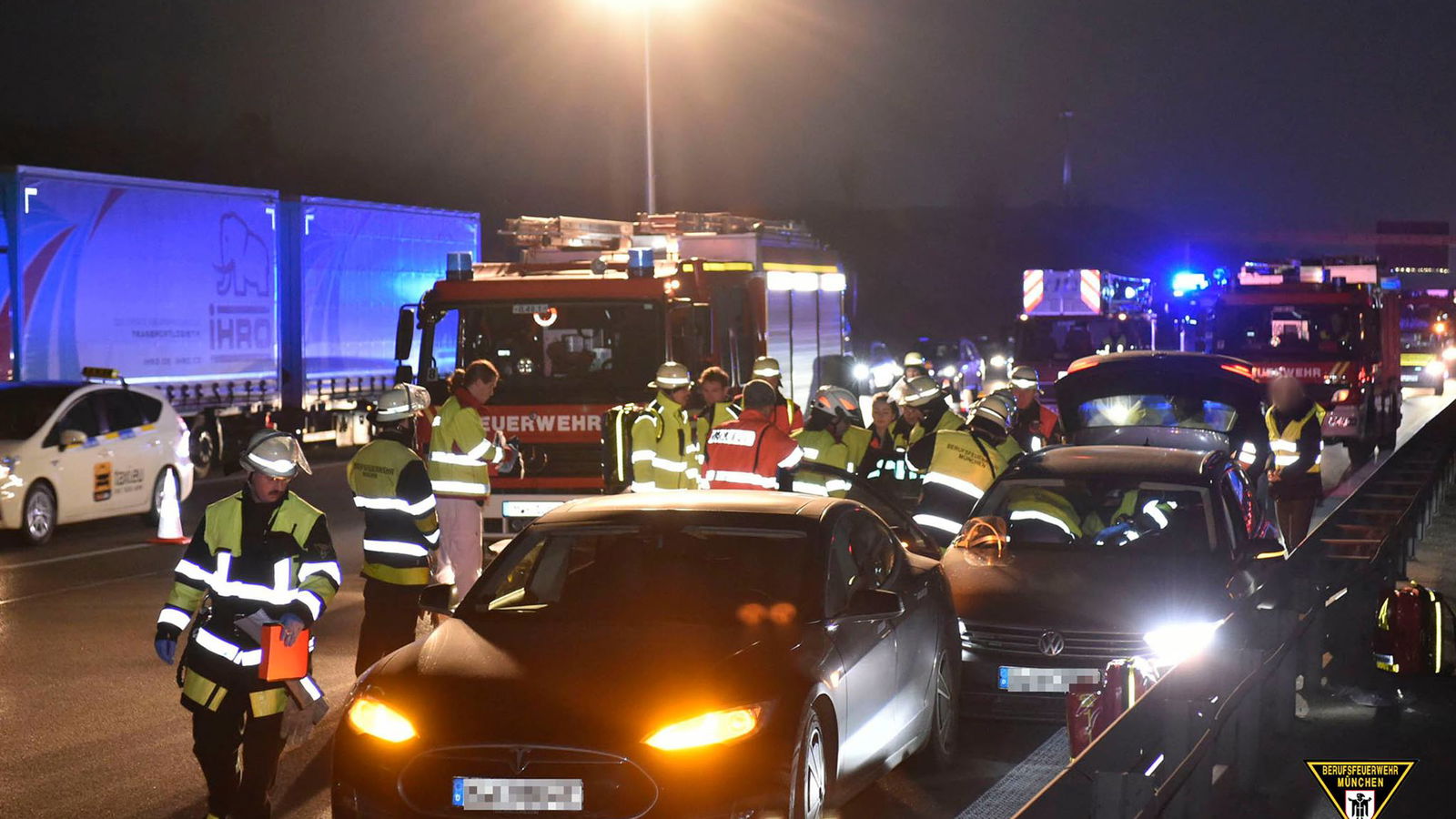Tesla Will Repair Model S Belonging To Man Who Damaged His To Save Another Driver