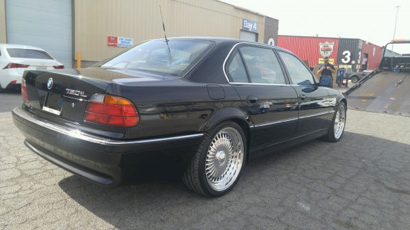 This BMW E38 7-Series Costs $1.5 Million, Because Tupac Was Shot In It