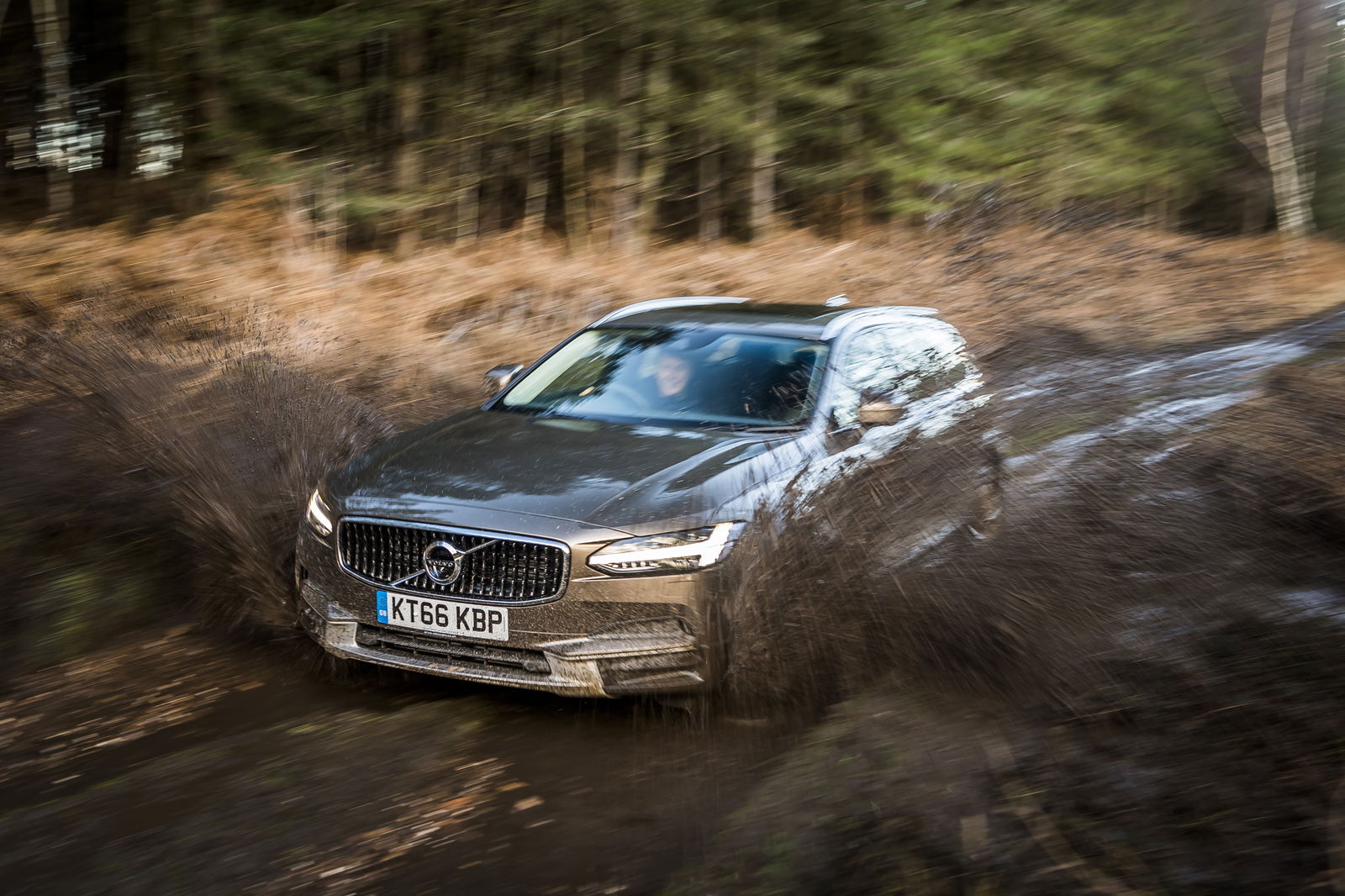 We doubt many V90 Cross Country buyers will use their cars like this, but it's nice to know it's possible...