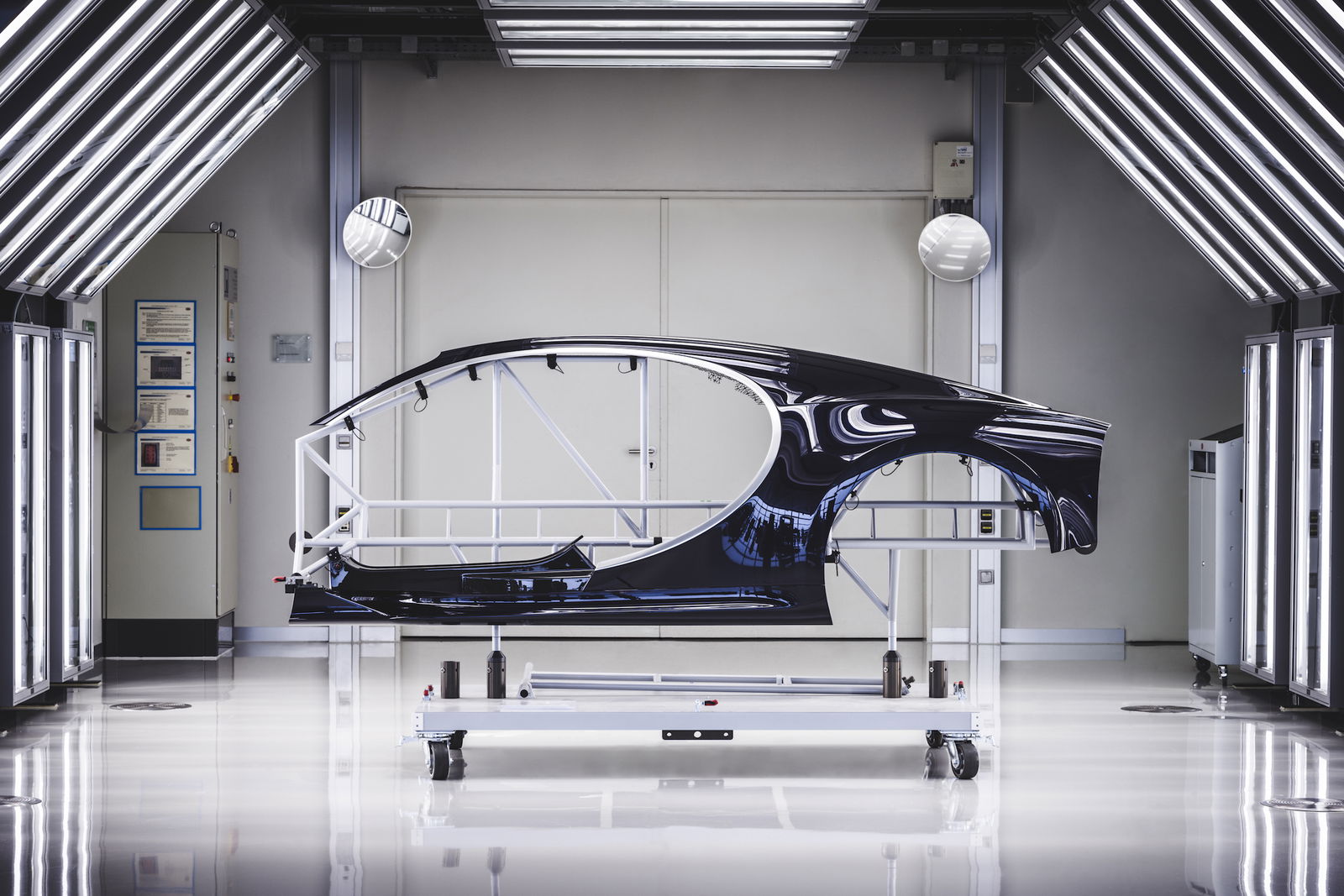 8 Fascinating Facts About The Bugatti Chiron's Production