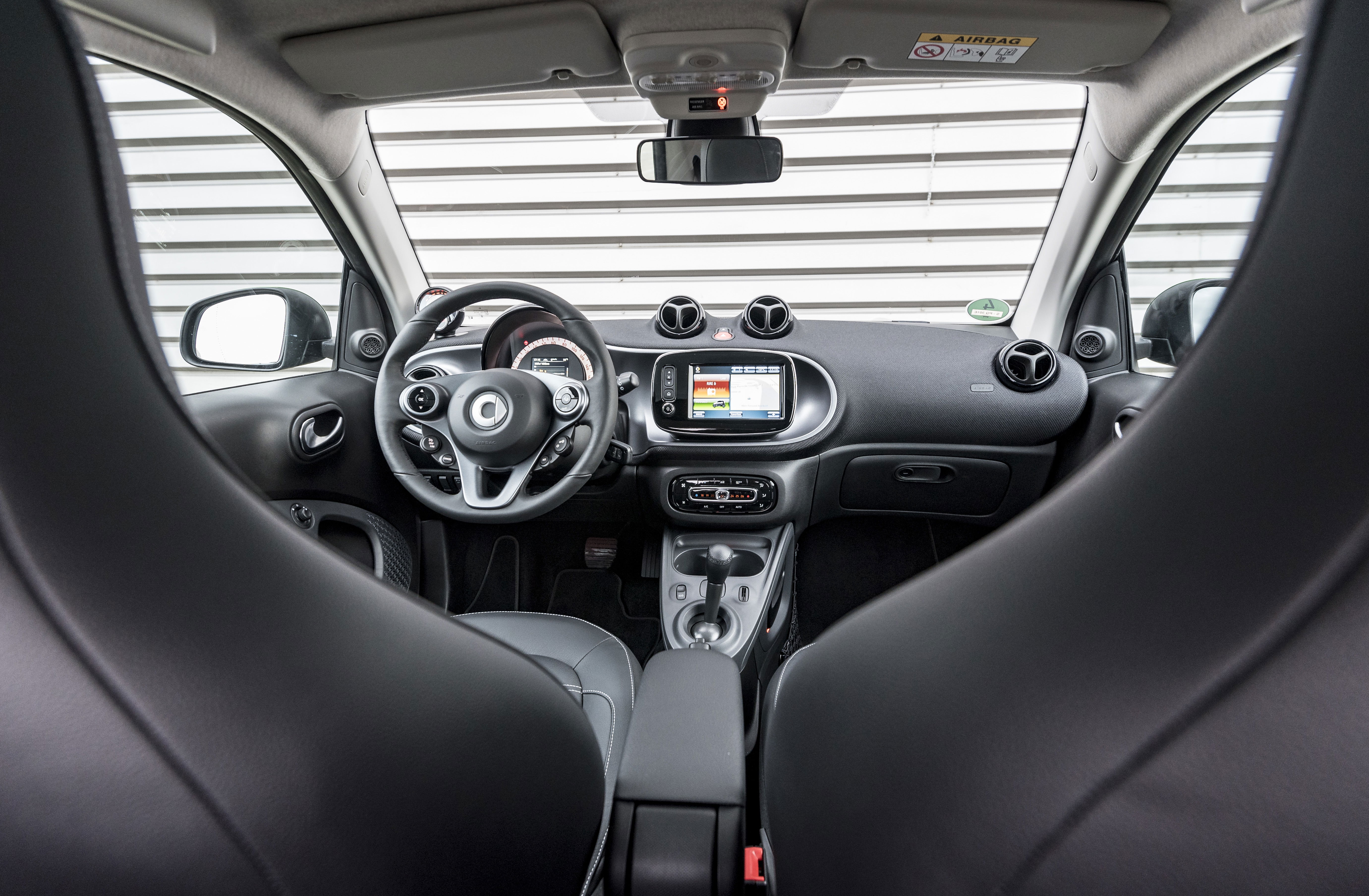 Rushing Across A City In An Electric Smart Was The Most Entertaining Drive I’ve Had In Ages