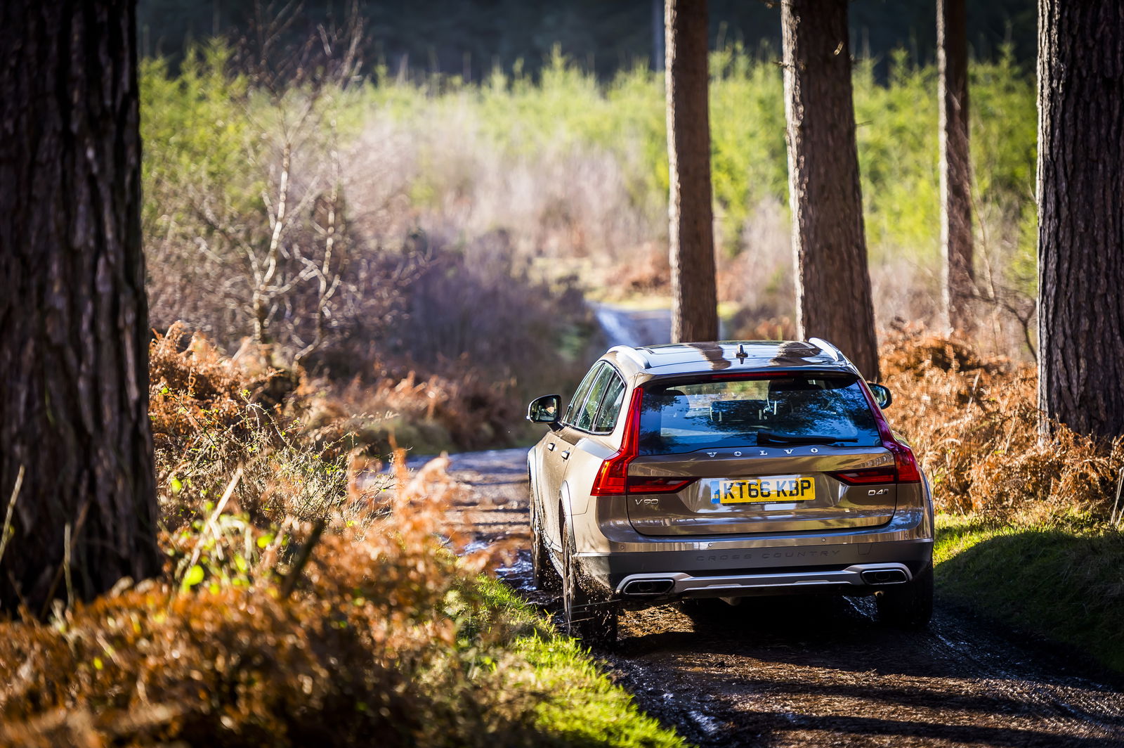 Volvo V90 Cross Country Review: The Weirdly Cool Swede You’ll Want To Get Muddy