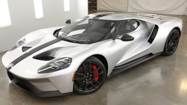 Ford reveals lightweight #Ford GT 
