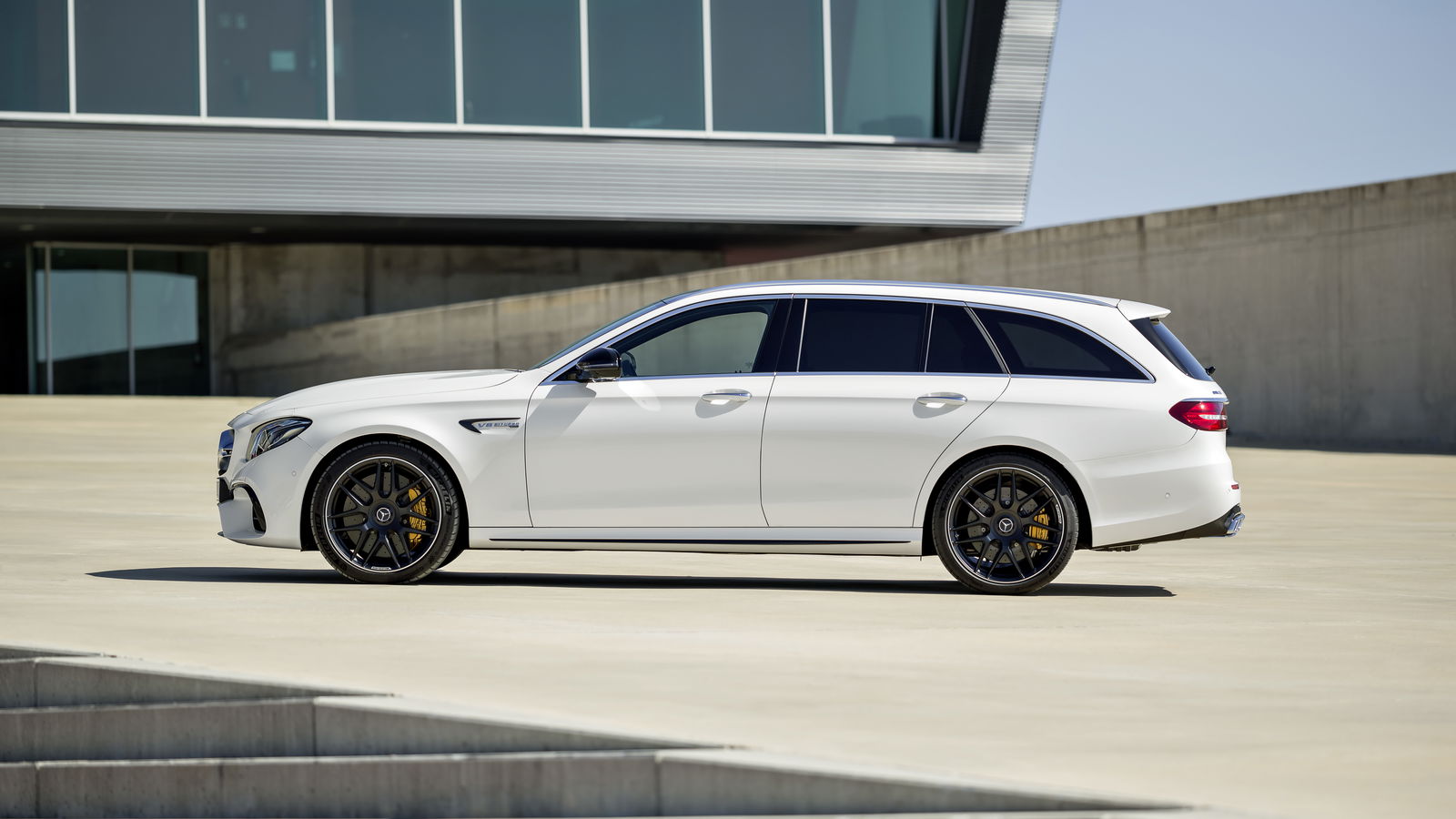 7 Cars The Mercedes-AMG E63 S Estate Can Beat To 62mph