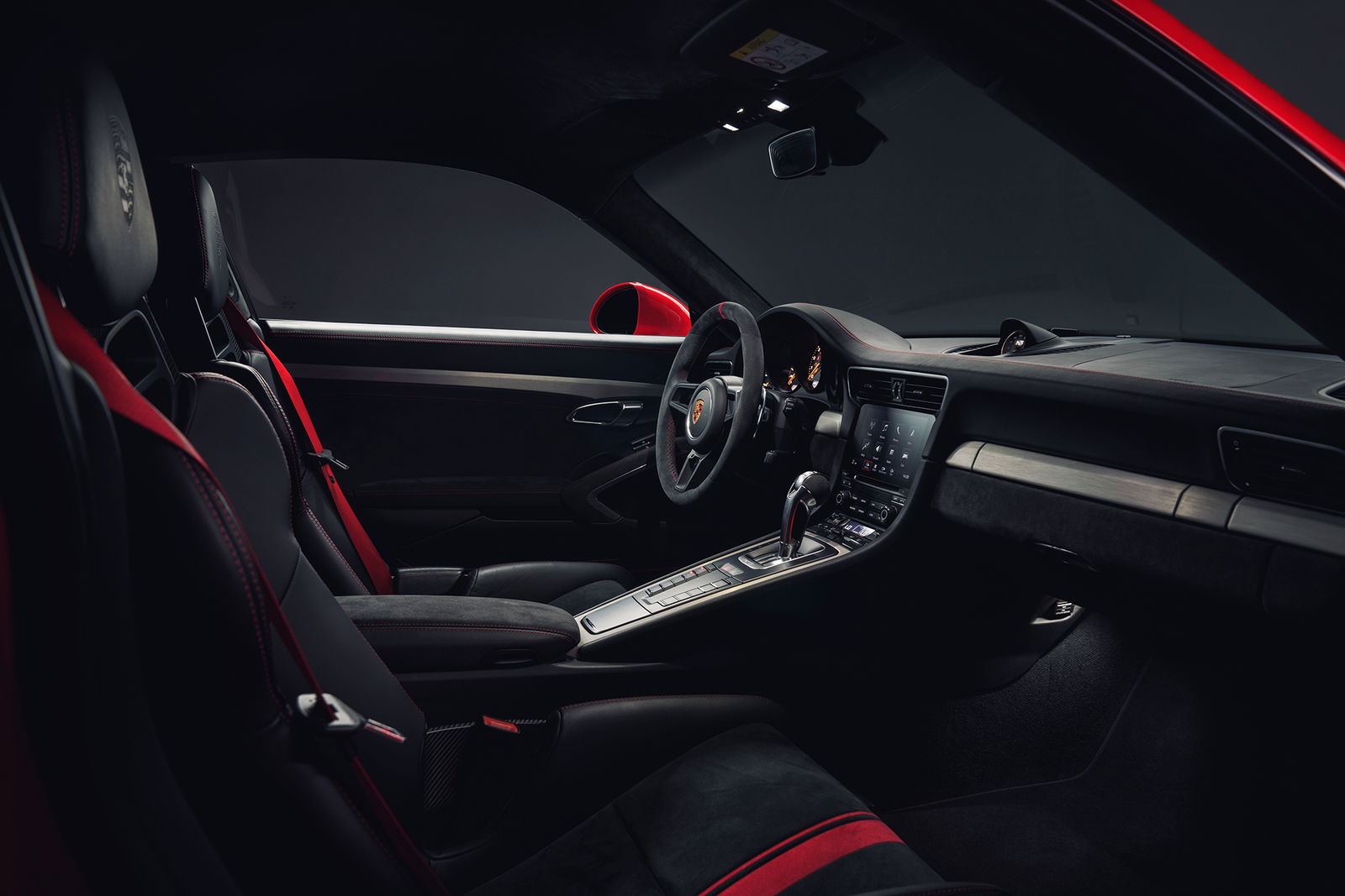 The Facelifted Porsche 911 GT3 Is Here And It Has A Manual Gearbox