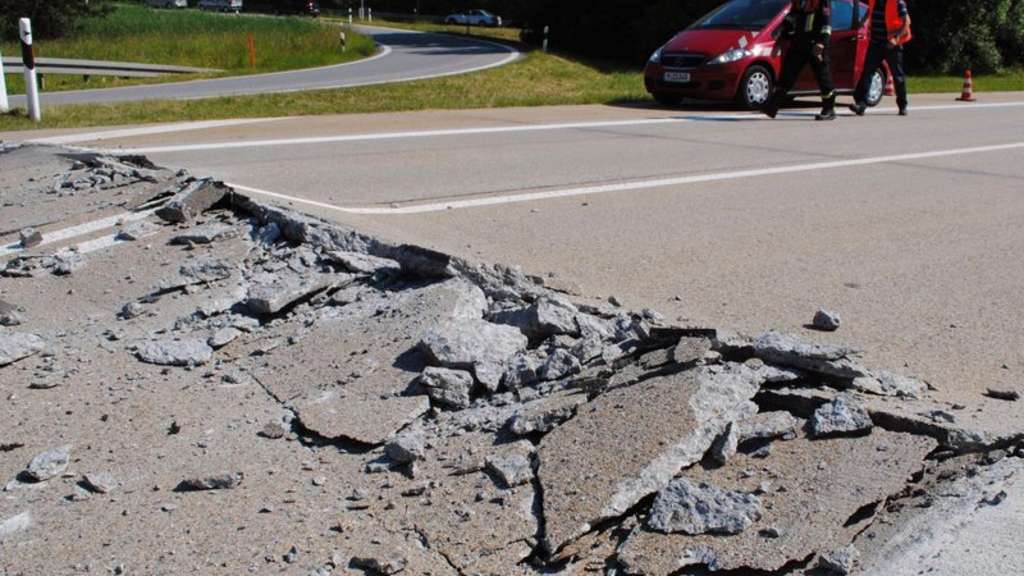 5 REASONS WHY WE GERMANS HATE OUR FAMOUS AUTOBAHN.