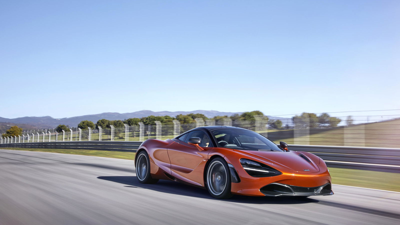 Feast Your Eyes On The Outrageously Stunning McLaren 720S