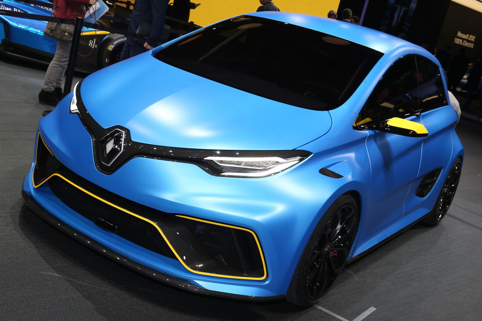The Wilfully Bonkers Renault Zoe E-Sport Is A 460bhp EV