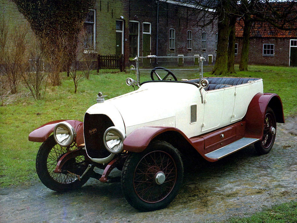 The Spyker C1, inspired by aircraft.