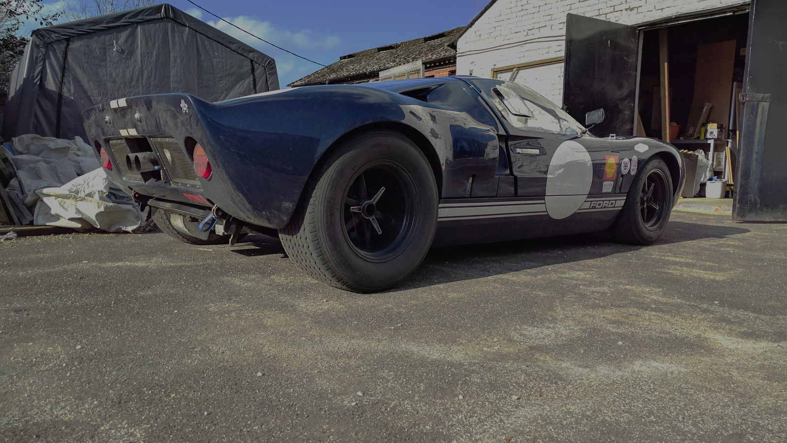 Superformance GT40- A Passionate Bond #blogpost by Szymek S