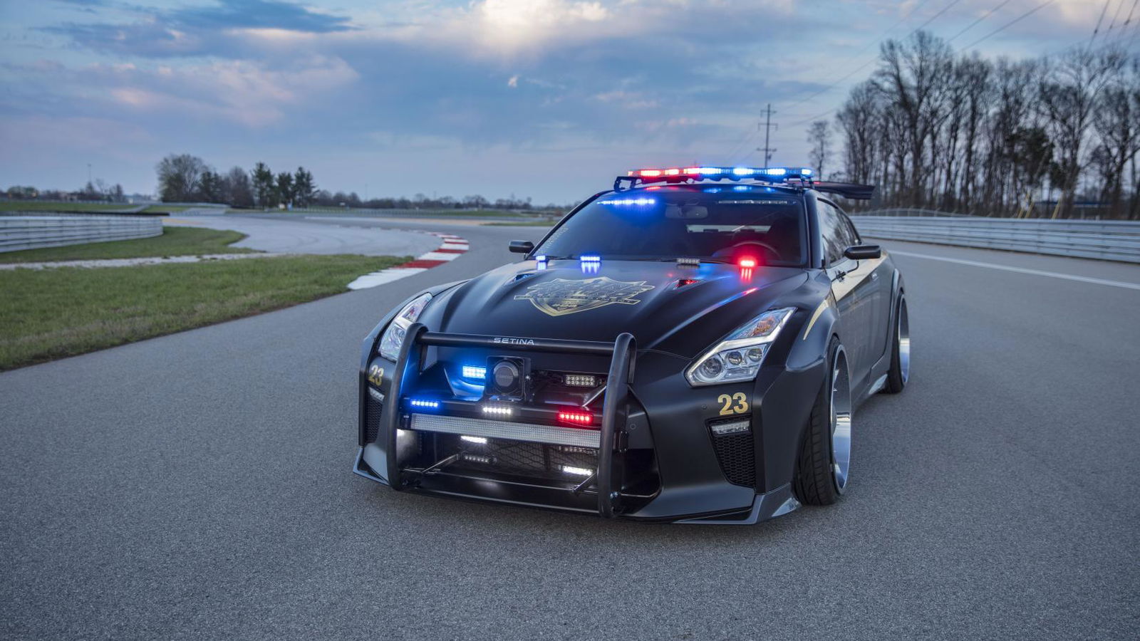Nissan Has Revealed A Cop Car You Really Do Want To See In Your Mirrors