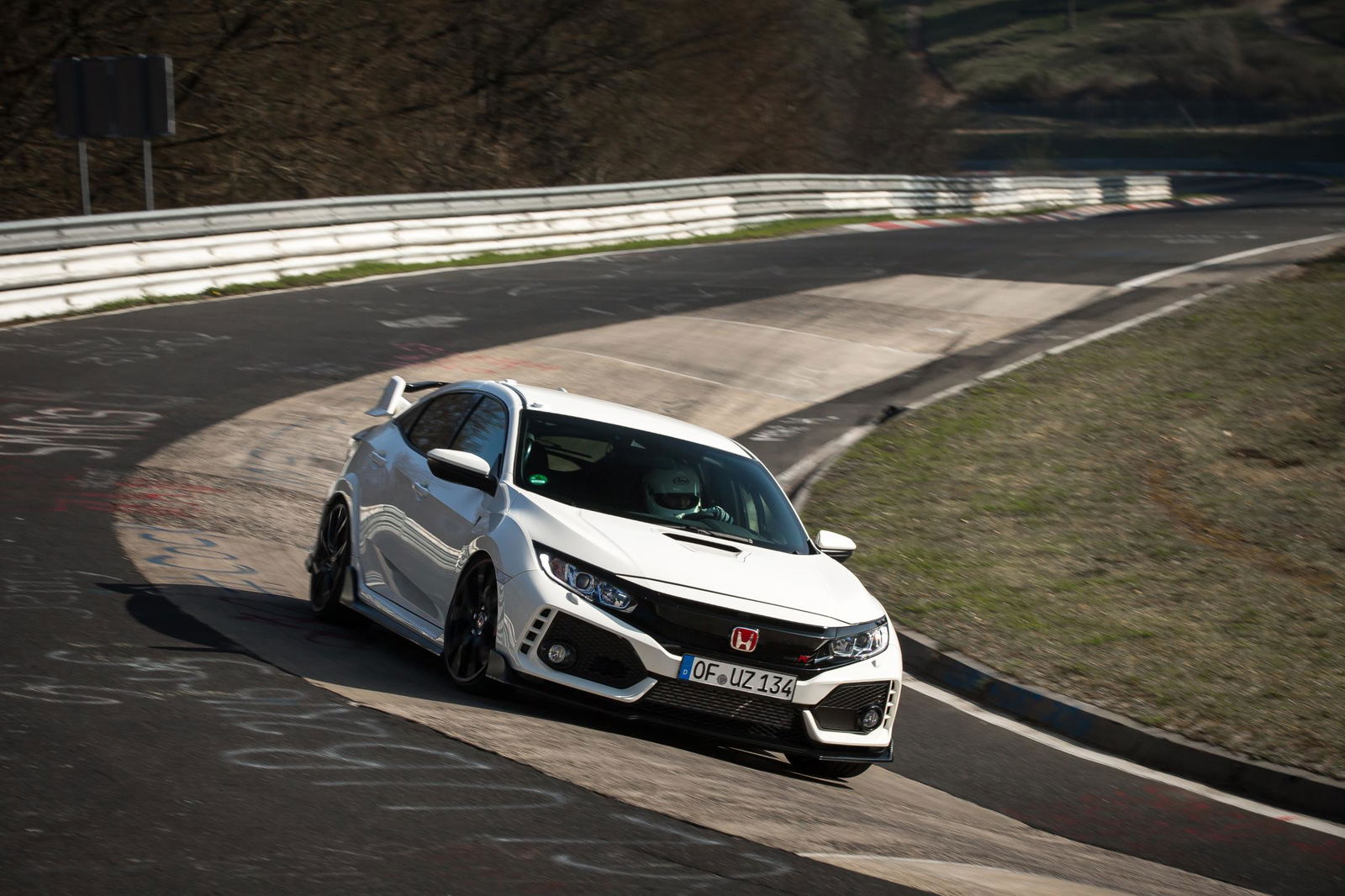 Renault Clio RS Crashes Hard And Rolls Over At The 'Ring