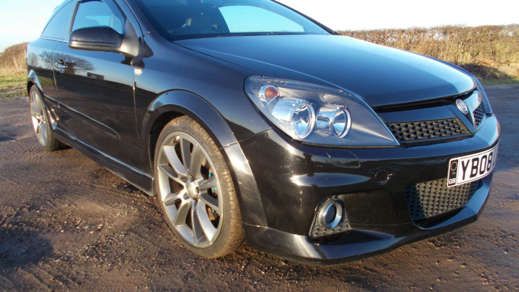 This Tatty Vauxhall Astra VXR Is The Sub-£3000 Hot Hatch Bargain You Didn't Consider