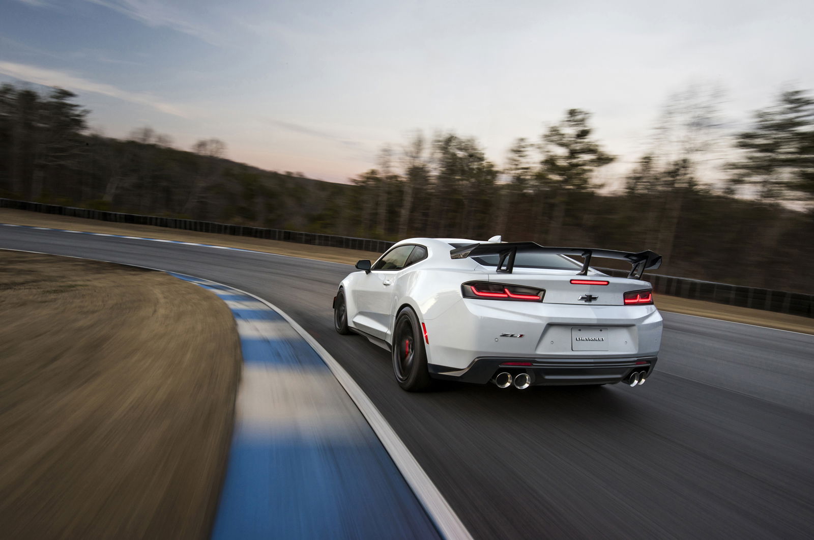 Good Guy Chevrolet Is Auctioning The Very First Camaro ZL1 1LE For Charity