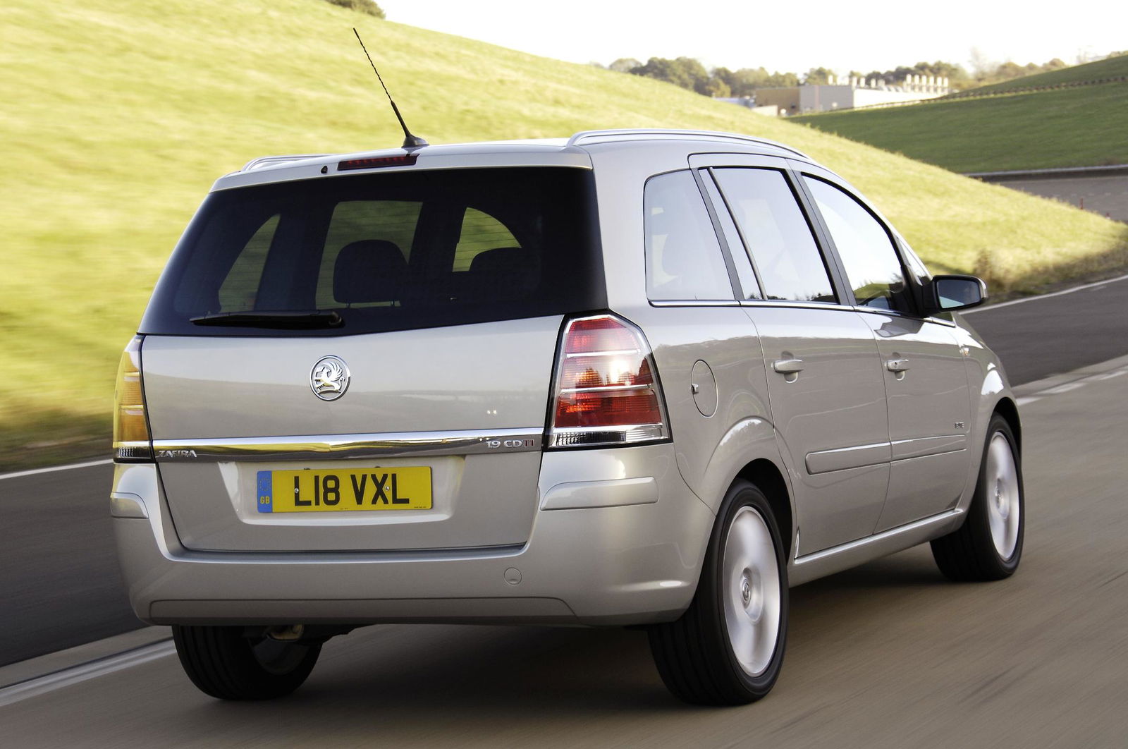 Government Report Slams Vauxhall For Handling Of Zafira Fire Issue