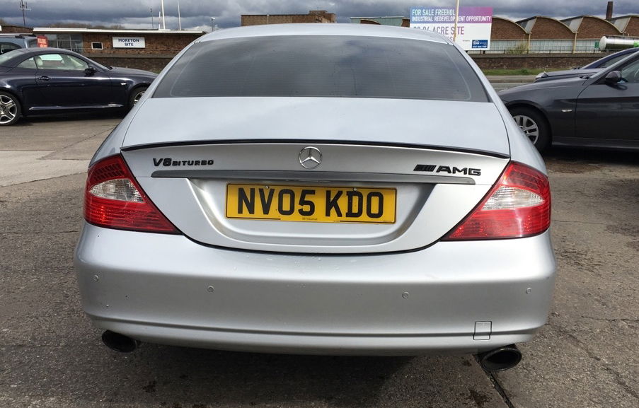This £3500 V8 Mercedes CLS Is An Unbelievably Cheap Bargain Barge